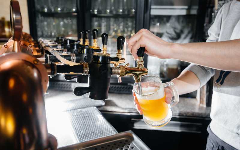 Clubs and Pubs
